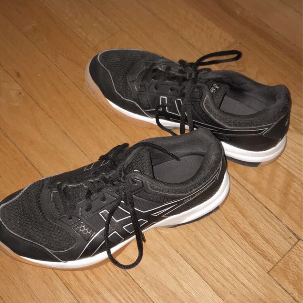 asics volleyball court shoes